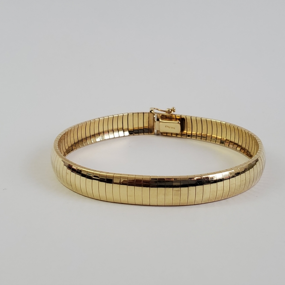 Heavy 14K Gold Omega Herringbone Snake Style Bangle Bracelet